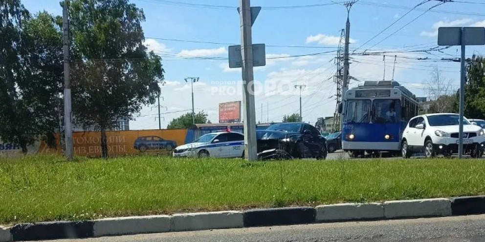 Пост гаи проверял у всех водителей въезжающих в город