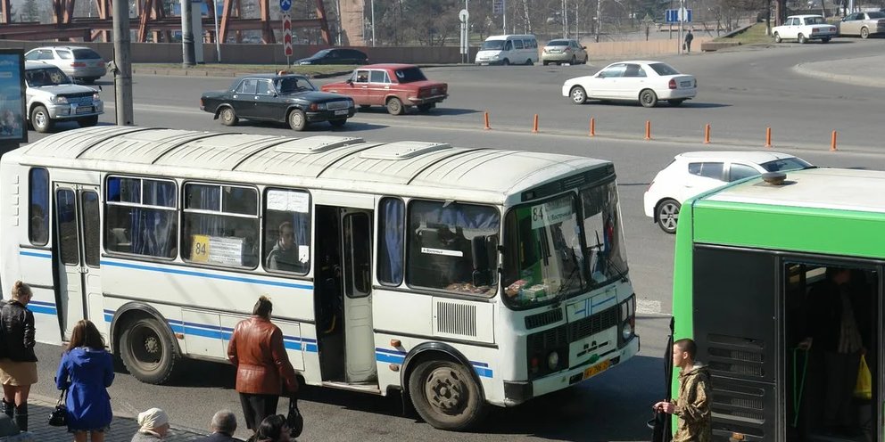 Транспорт сейчас. Общественный транспорт Красноярск. Перевозчик Красноярск. Красноярский транспорт.