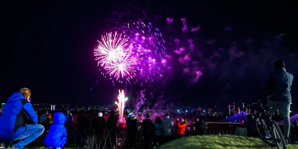 Красноярск. Куда сходить в красноярске в мае 2024. Парк бобровый лог в красноярске. Салют день победы красноярск. Куда сходить в красноярске в мае 2024.