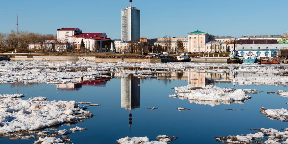 Ледоход в архангельске 2024 где находится. Ледоход в Архангельске 2023. Архангельск весной. Ледоход в Архангельске.