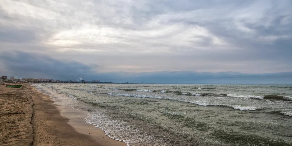 Фото каспийского моря в дагестане В Азербайджане хотят опреснить Каспийское море из-за дефицита воды: Новости