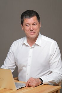 Статистика Дзен Депутат ФС ГД РФ Зариф Байгускаров