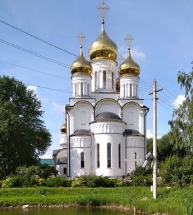 Монастыри и храмы 