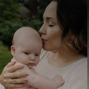 Материнство