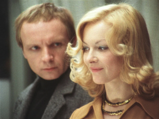 ИРОНИЯ СУДЬБЫ, ИЛИ С ЛЕГКИМ ПАРОМ (1975)