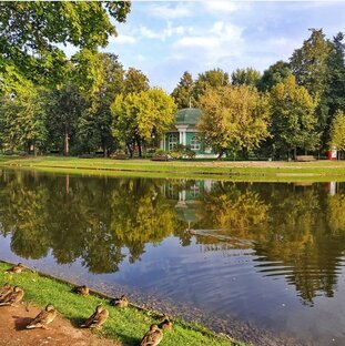 Метро Достоевская