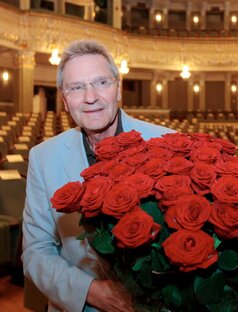 82 года композитору Давиду Тухманову