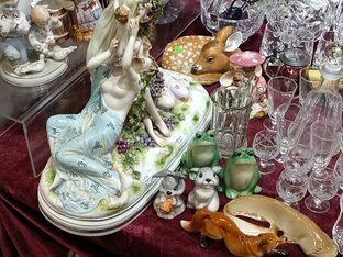 Блошиные рынки и магазинчики старья