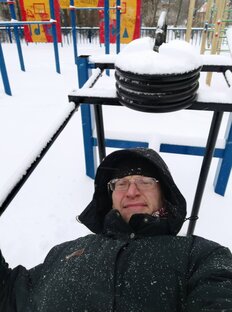 Жим лёжа на улице