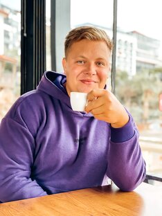 Статистика Дзен Артем Воронов