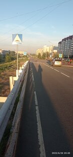 И где тут полицейский лежит? А знаков немеренно и гоняют за сотку