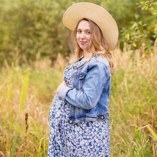 Йога для беременных и мам