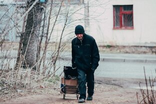 За скобками