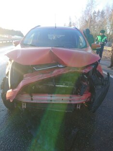 Выкуп битых автомобилей в автоломбард Звезда