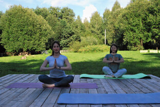 YOGA-CAMP