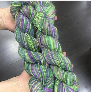 Пряжа ручной работы