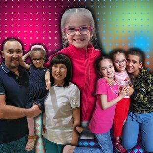 История Ани и её приёмных родителей