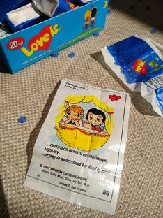 "Love is..." читаю вкладыши