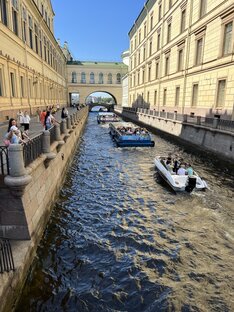 По жизни с иронией 