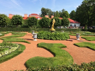 ВЕЛИКОЛЕПНЫЙ ПЕТЕРГОФ