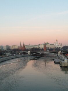 Москва как крем-брюле.
