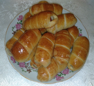 Выпечка с солёной начинкой