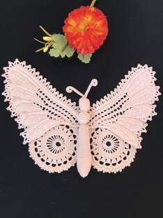 Бабочки крючком 