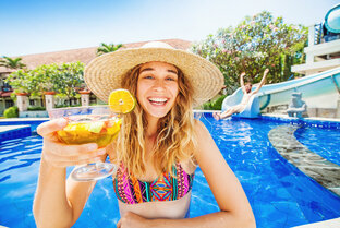 Бронирование отелей без перелета на Level.Travel