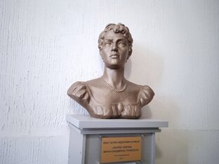 КВЦ. Тенишевых.