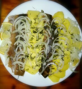 Рыбные закуски, рыбка соленая, маринованная