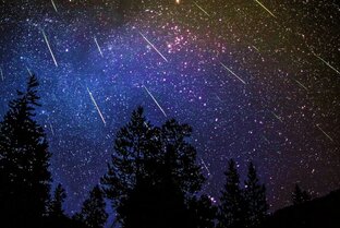 Метеоритный дождь,звезды,кометы