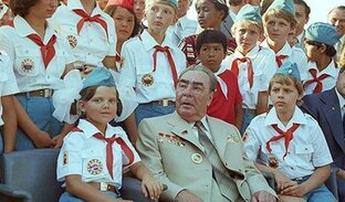 Ностальгия по СССР. Советское образование. Пионеры и пионерские лагеря