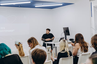 Статистика Дзен George DZ: marketing & product