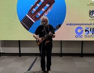 Юрий Лорес