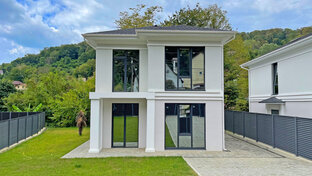 Дома без отделки в Сочи