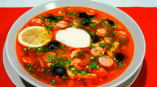 Хорошо живём - едим и пьём