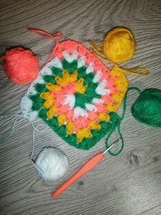 Из остатков пряжи 