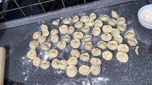 Пельмени с мясом ! 