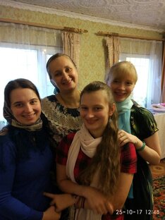 Семья: 12 детей, 13 внуков.