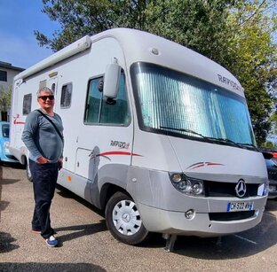 Путешествие на кемпинг каре 