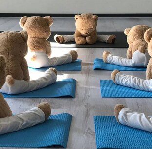 Йога 🧘🏻‍♀️
