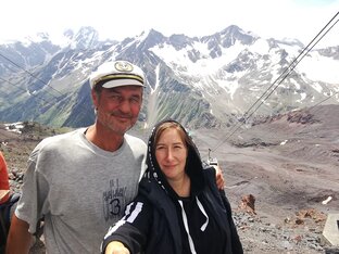 Статистика Дзен Четыре караванера и собака