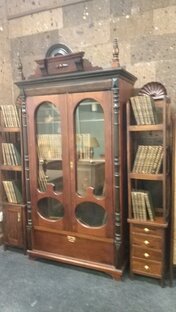 Книжная полка
