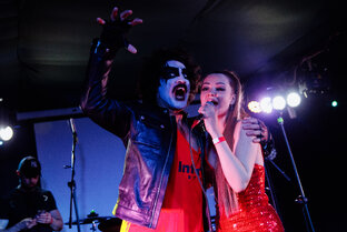 Как выжить в шоу-бизнесе? 