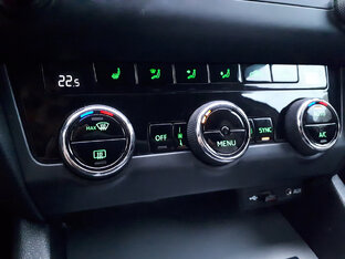 Skoda A8 климат. Заправка