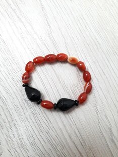 Браслеты из бусин