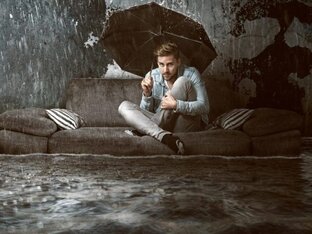 ДОЛГИ... БЕЗДЕНЕЖЬЕ... КРЕДИТЫ... 