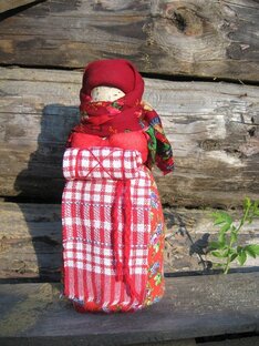 Народная кукла