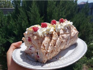 Меренговый рулет 