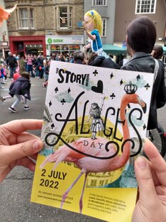  Алиса, Кэррол и "сопричастные"